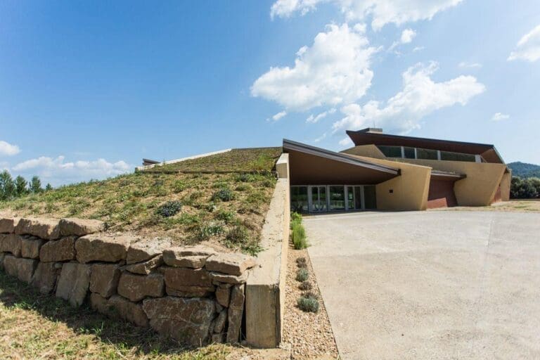 Can Trona Centre de Cultura i Natura de la Vall d’en Bas