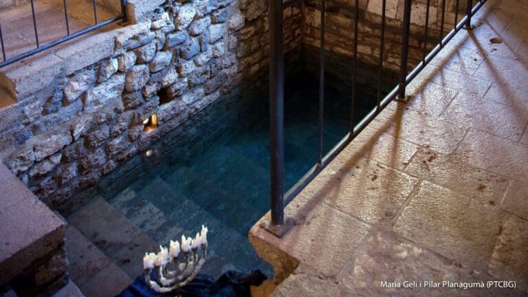 11. Micvé i sinagoga de Besalú