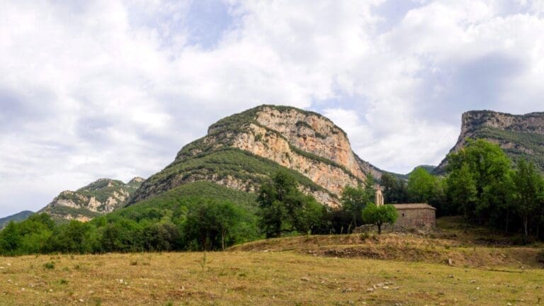 Itinerari de Bestracà i Sant Miquel d'Hortmoier