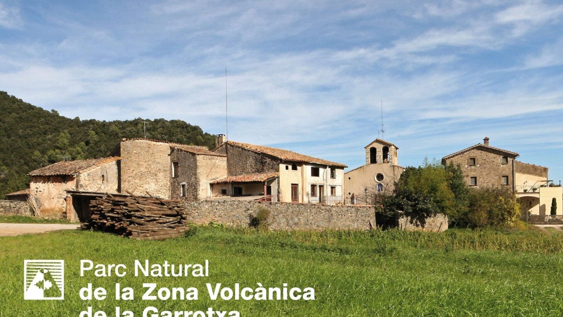 Santa Pau – Santa Maria dels Arcs – el Sallent. Itinerari 14 Parc Natural