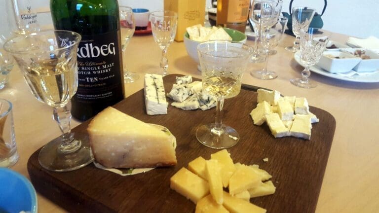 Pairing of cheese and malt whiskey, between La Garrotxa and Scotland