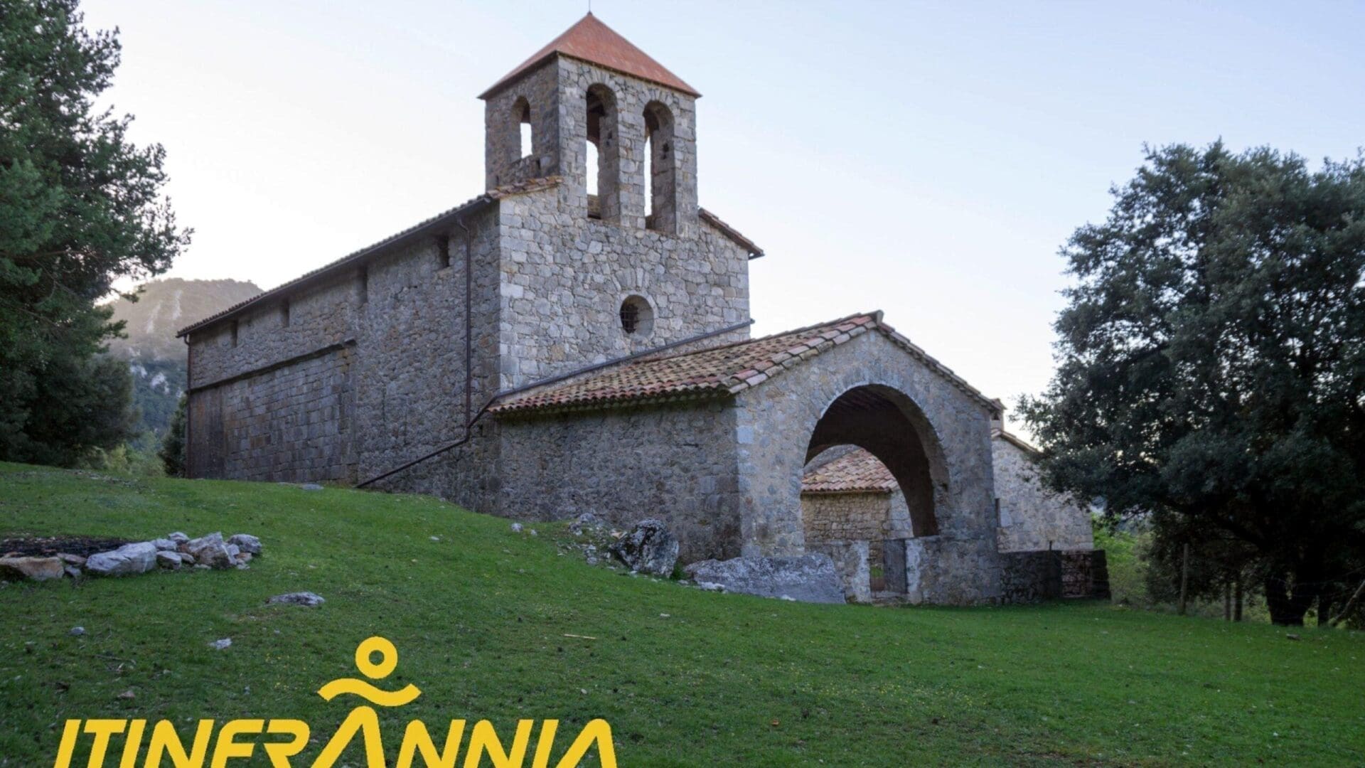 Itinerari de Sant Grau d’Entreperes i Sant Miquel de Monteia (des de Sadernes)