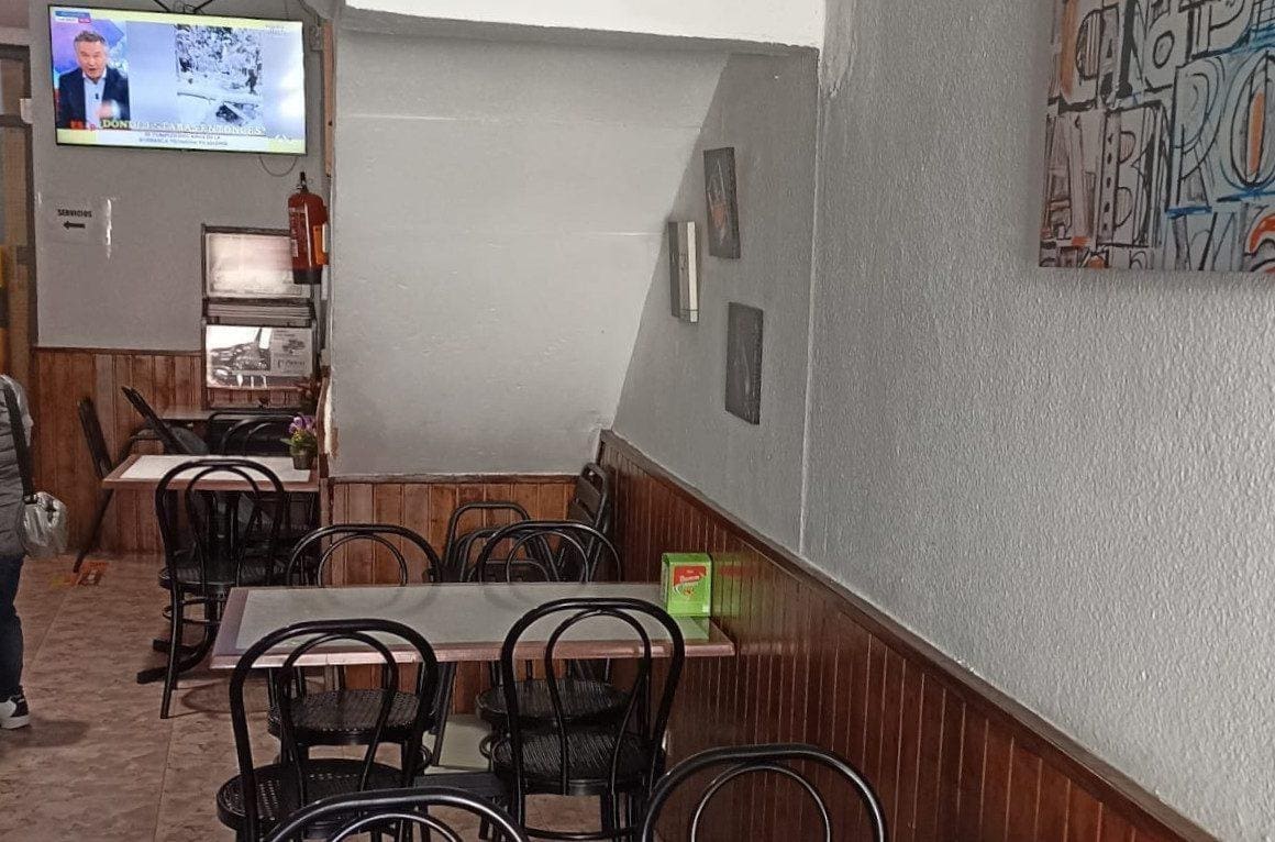 Bar Tropical