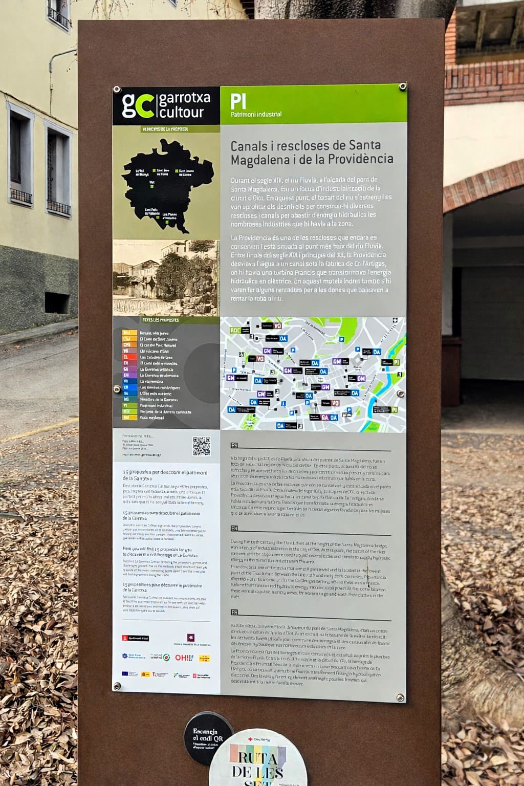 Es renoven diversos senyals de Garrotxa Cultour