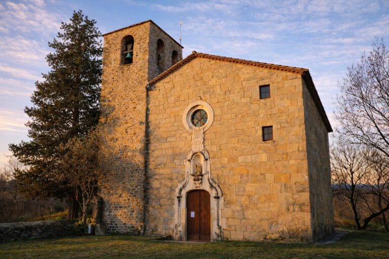 Església parroquial de Sant Martí de Sales de Llierca