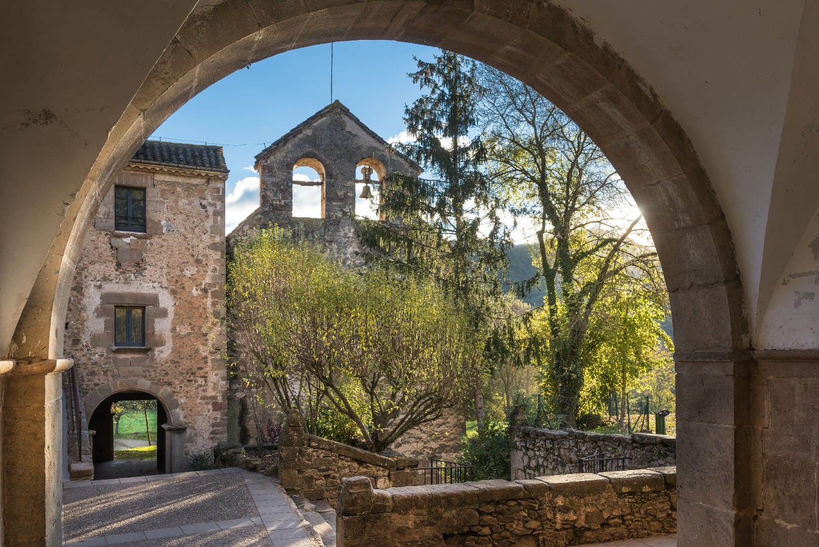Santuari de Santa Maria dels Arcs