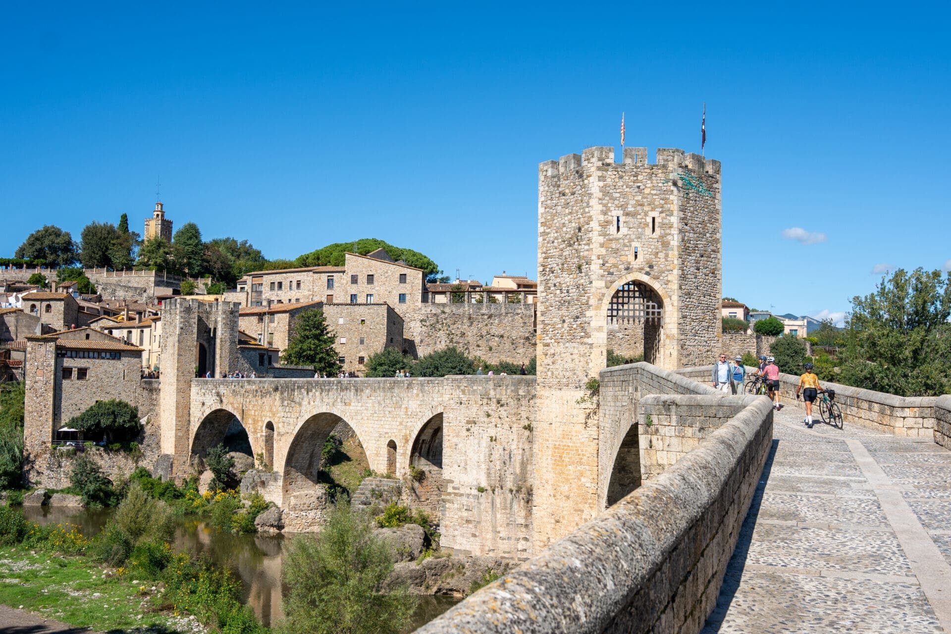 Visita guiada por el pueblo medieval de Besalú